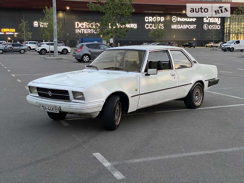 AUTO.RIA – Продам Опель Рекорд 1977 (10444KB) газ пропан-бутан / бензин ...