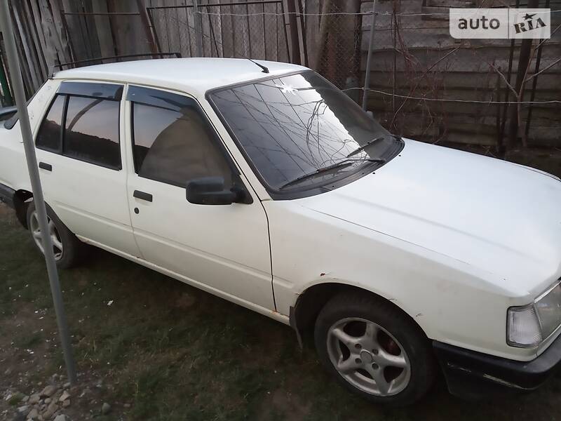 Peugeot 309 1987