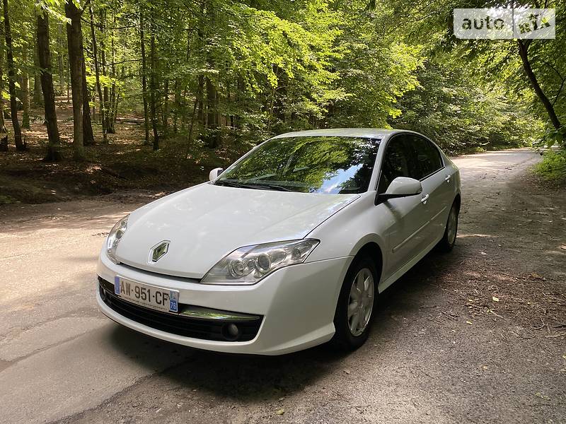 Renault Laguna БЕЗ ПІДКРАСІВ 81KW 2010