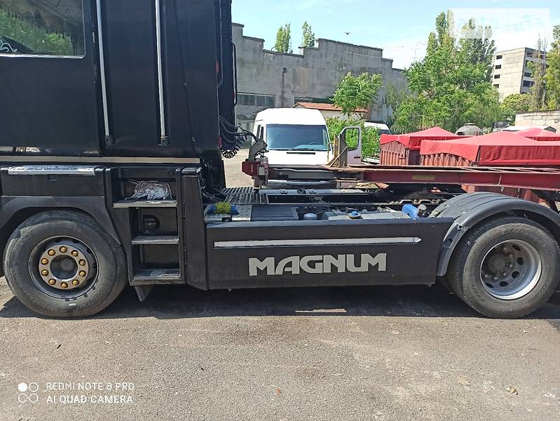 Renault Magnum komplekt 2006