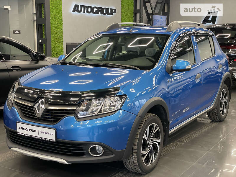AUTO.RIA – Продам Рено Сандеро Степвей 2015 дизель 1.5 позашляховик ...