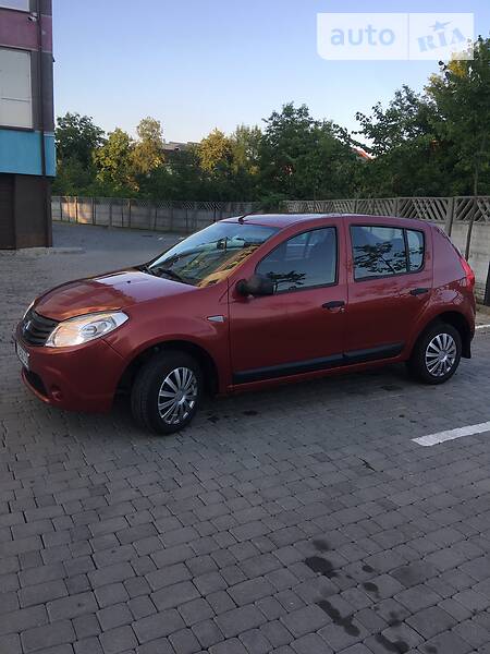 Renault Sandero 2009