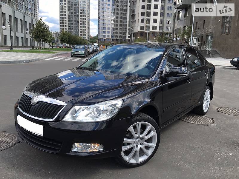 Шкода а5 черная. Skoda Octavia a5 черная. Skoda Octavia a5 Restyling.