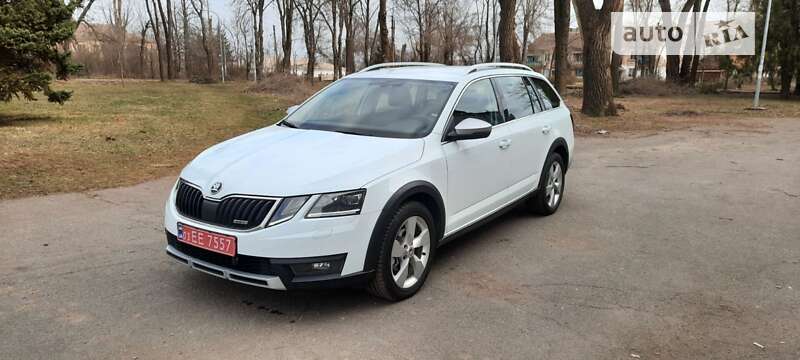 AUTO.RIA – Продам Шкода Октавия Скаут 2018 дизель 2.0 универсал бу в ...