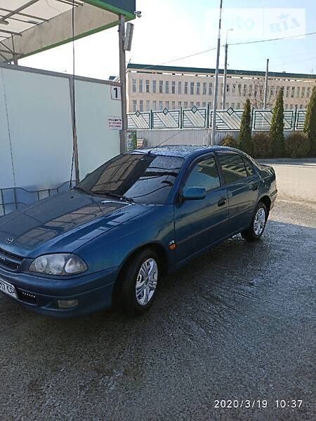 Toyota Avensis 2000