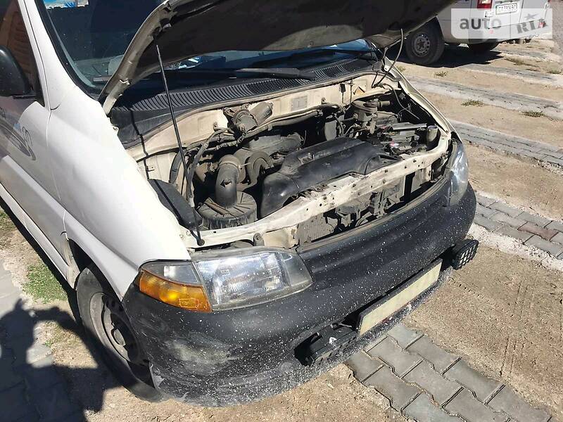 Toyota Hiace груз.-пасс. 1999