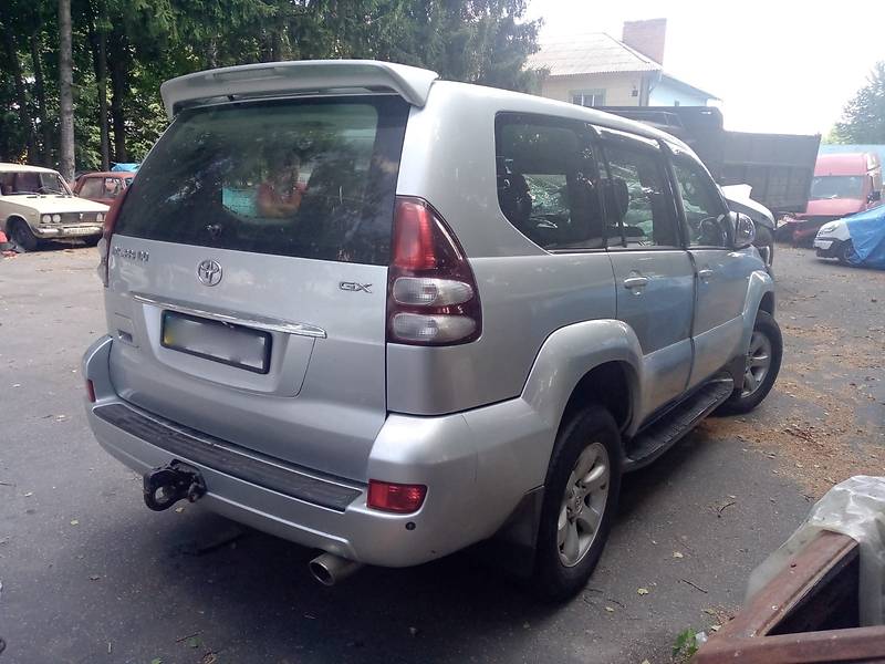 Toyota Land Cruiser Prado 120 2005