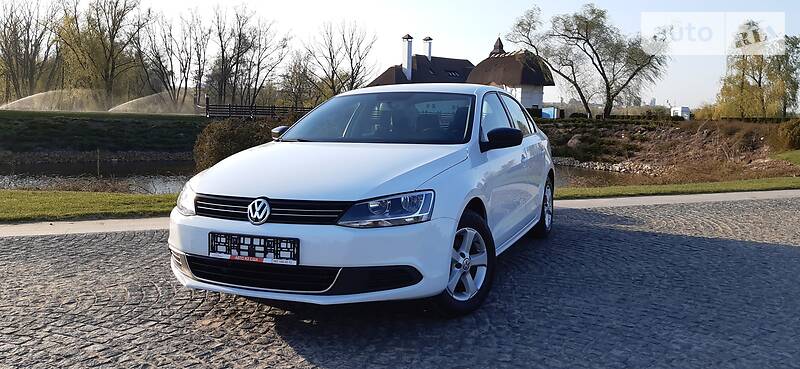 AUTO.RIA – Продам Volkswagen Jetta 2014 бензин 2.0 седан бу в Днепре, цена 9800 $
