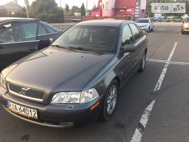 Volvo S40 2001