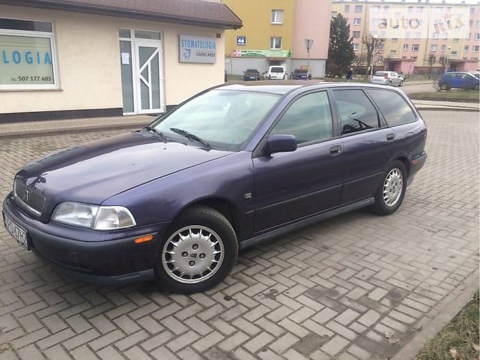 Get Volvo V40 1998 Универсал Images
