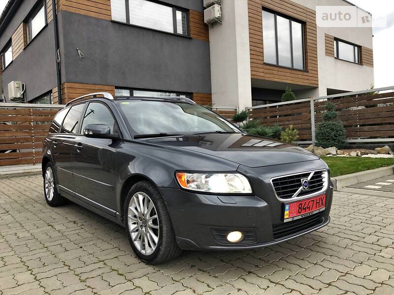 Volvo V50 2.4 180 KONEi 2008