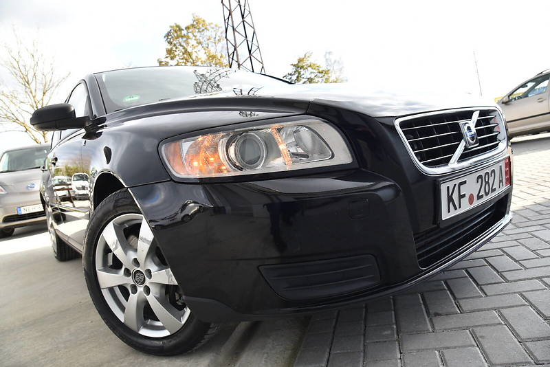 Volvo V50 NAVIGATIONAL 2.0 TDI 2009