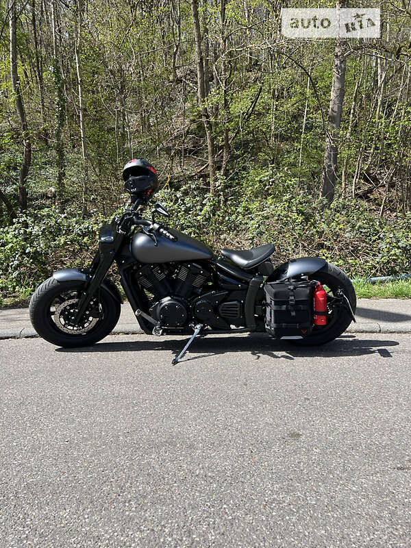 Yamaha xvs hotsell 1300 bobber