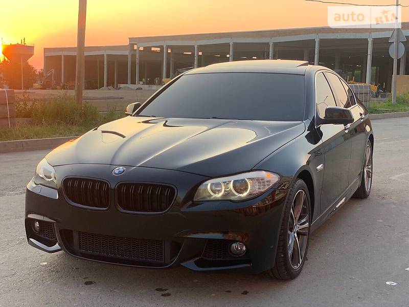 Головне фото звіту автомобіля BMW 528I 2012
