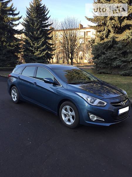HYUNDAI I40 2012