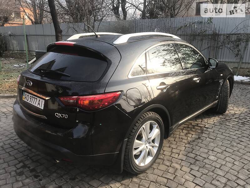 INFINITI QX70 2014