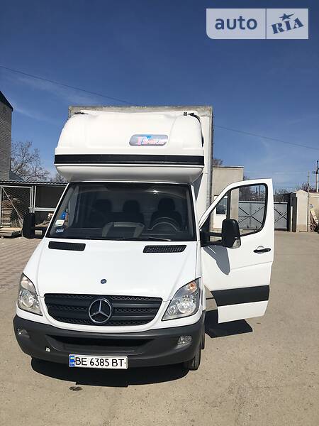 MERCEDES-BENZ SPRINTER 519 CDI 2013