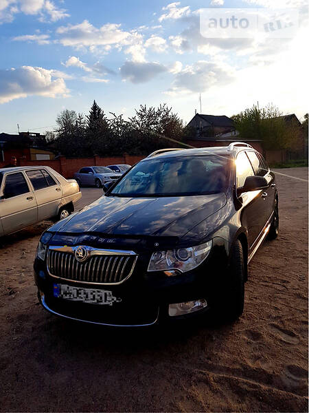 Головне фото звіту автомобіля SKODA SUPERB 2013