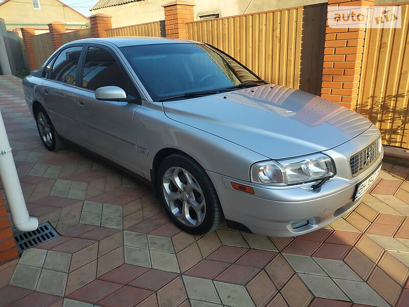 VOLVO S80 2002