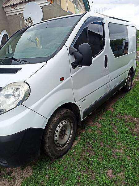 OPEL VIVARO 2010