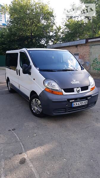 RENAULT TRAFIC 2003