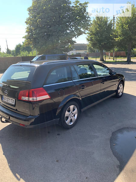 Головне фото звіту автомобіля OPEL VECTRA 2004