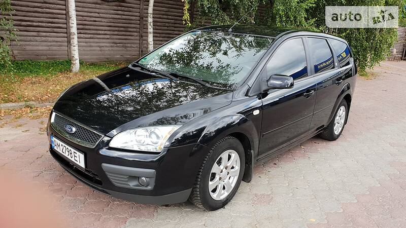 Головне фото звіту автомобіля FORD FOCUS 2006