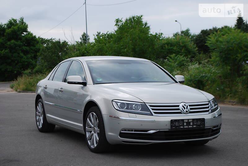 VOLKSWAGEN PHAETON 2013