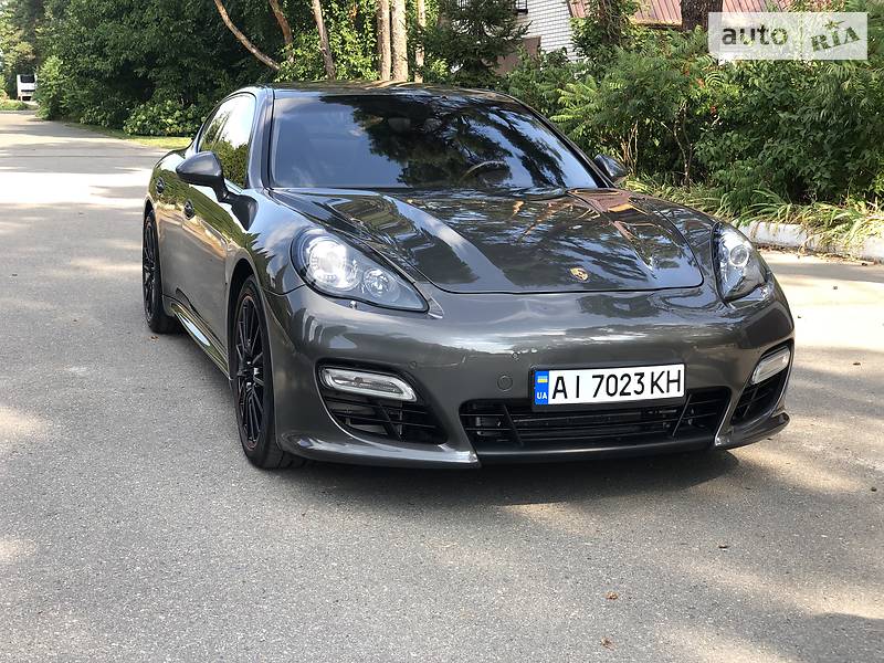PORSCHE PANAMERA 2012