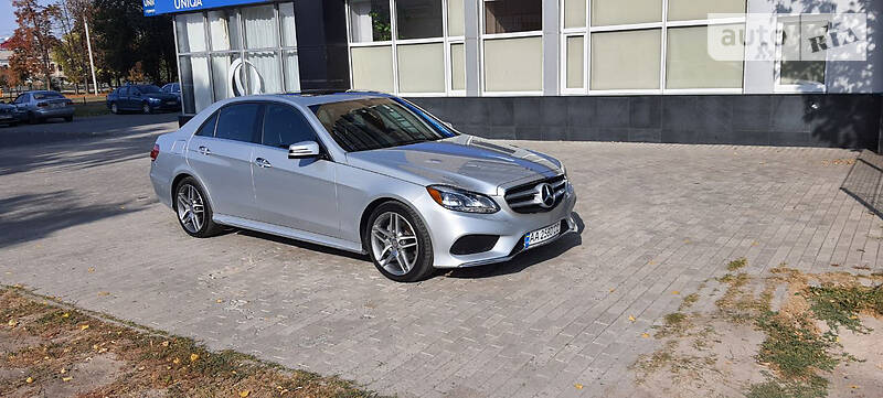 Mercedes-Benz E-Class 4 matik 2015
