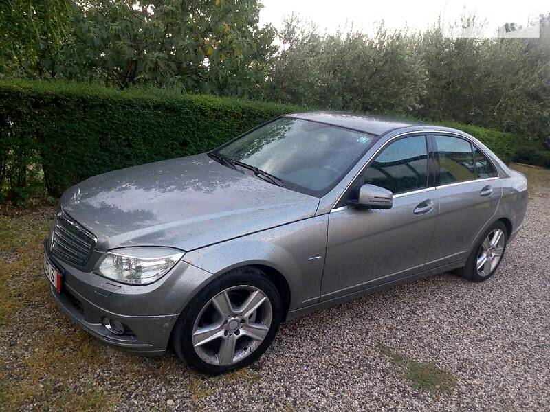 MERCEDES-BENZ C 200 2010