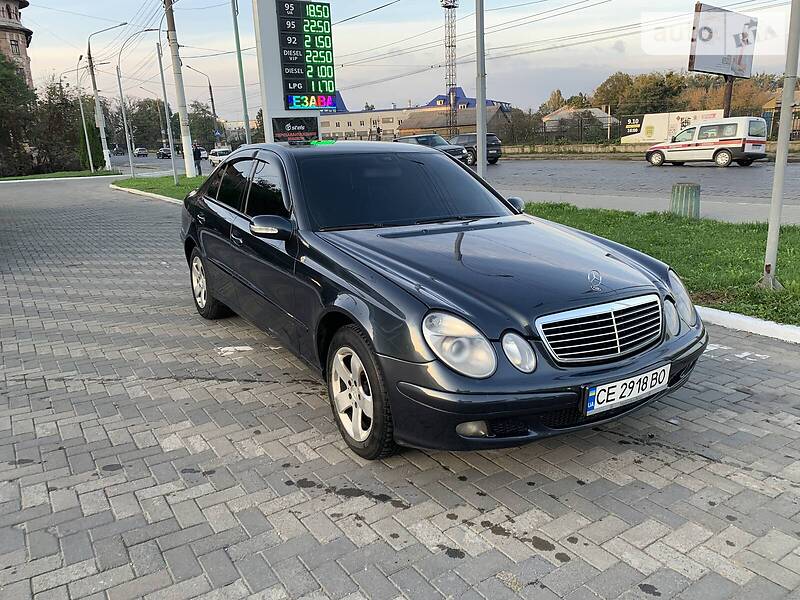 Mercedes-Benz E-Class 2002