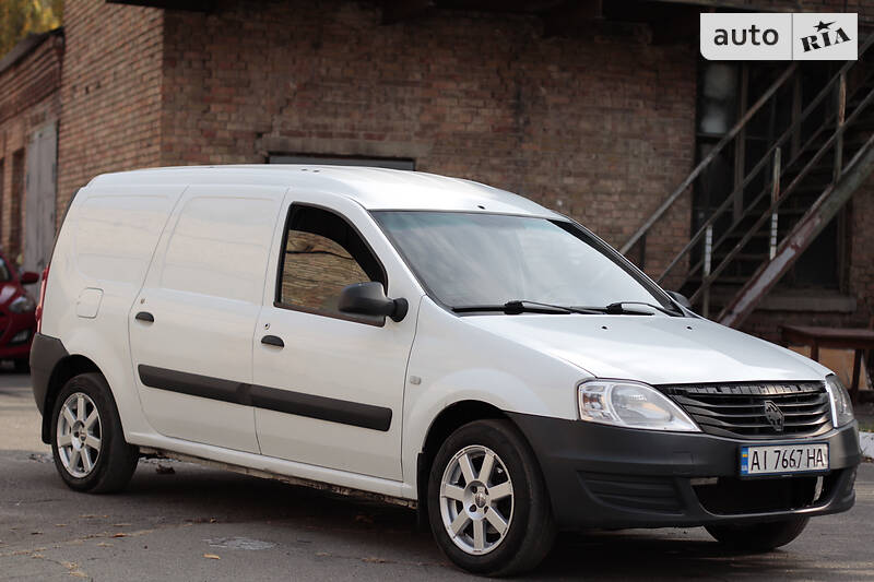 RENAULT LOGAN VAN 2010