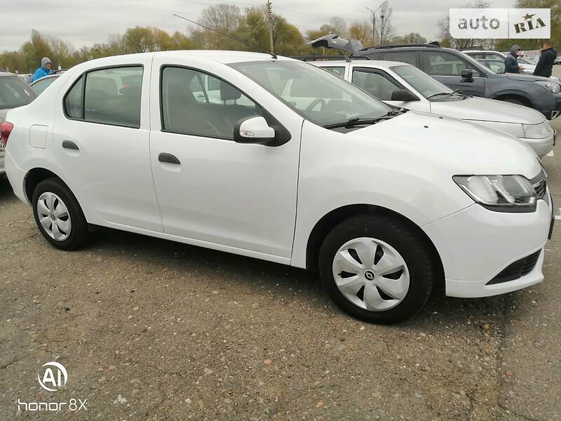 RENAULT LOGAN 2016