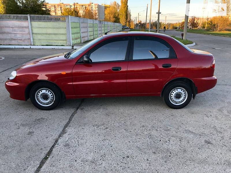 Головне фото звіту автомобіля ЗАЗ TF699P 2008