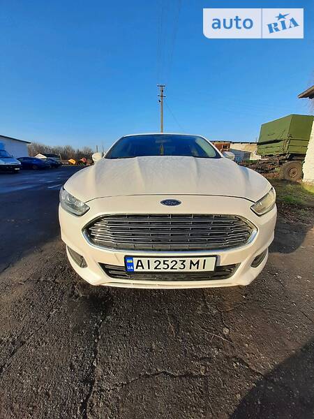 Ford Fusion se 2016