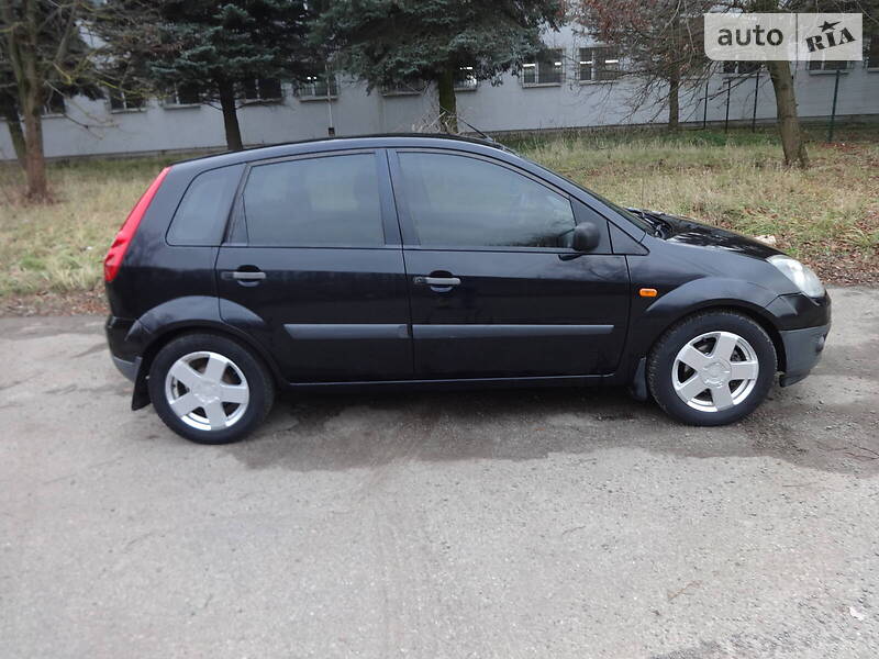 Головне фото звіту автомобіля FORD FIESTA 2008