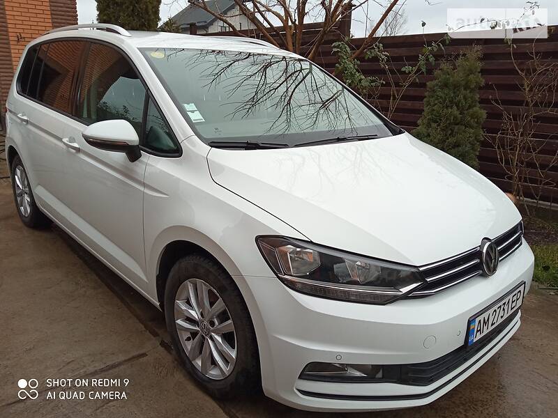VOLKSWAGEN TOURAN 2016