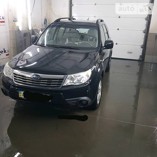 SUBARU FORESTER 2010