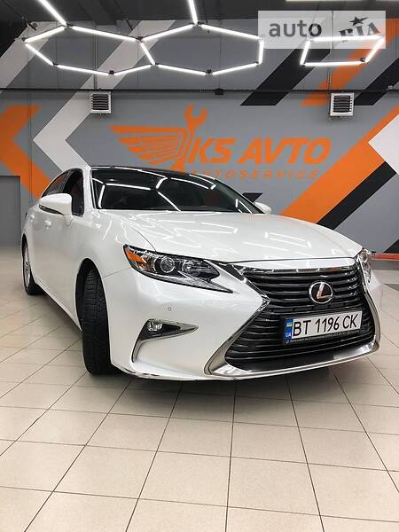 LEXUS ES 250 2016