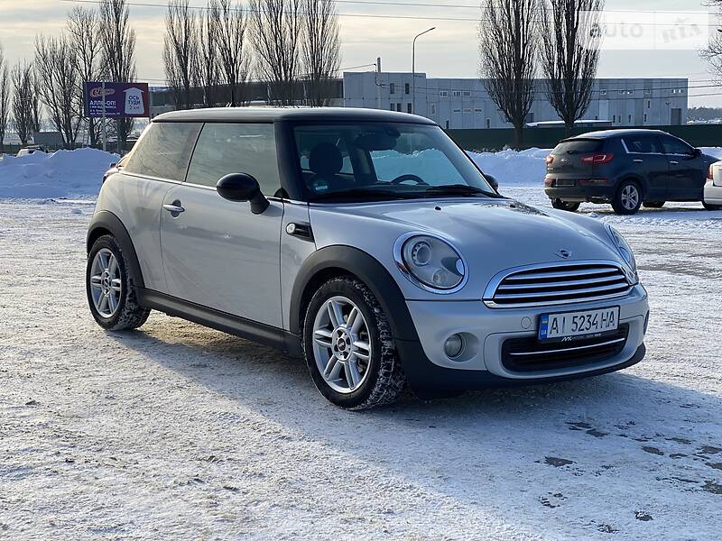MINI COOPER 2011