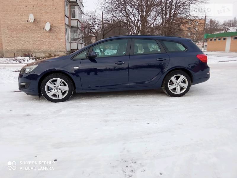 OPEL ASTRA SPORTS TOURER 2014