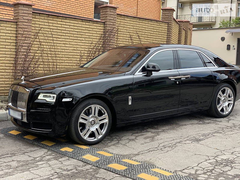ROLLS-ROYCE GHOST 2015