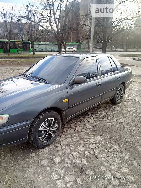 NISSAN SUNNY 1993