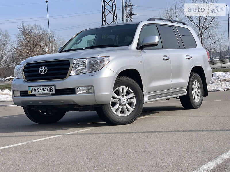 Головне фото звіту автомобіля TOYOTA LAND CRUISER 2008