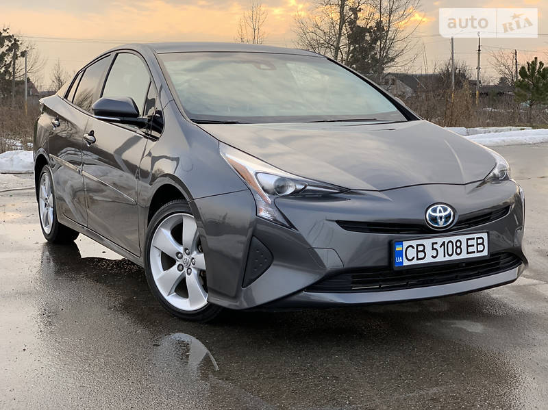 TOYOTA PRIUS 2016