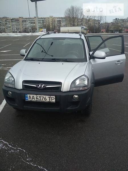 HYUNDAI TUCSON 2011