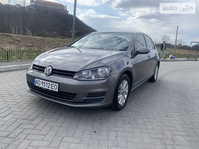 VOLKSWAGEN GOLF 2014