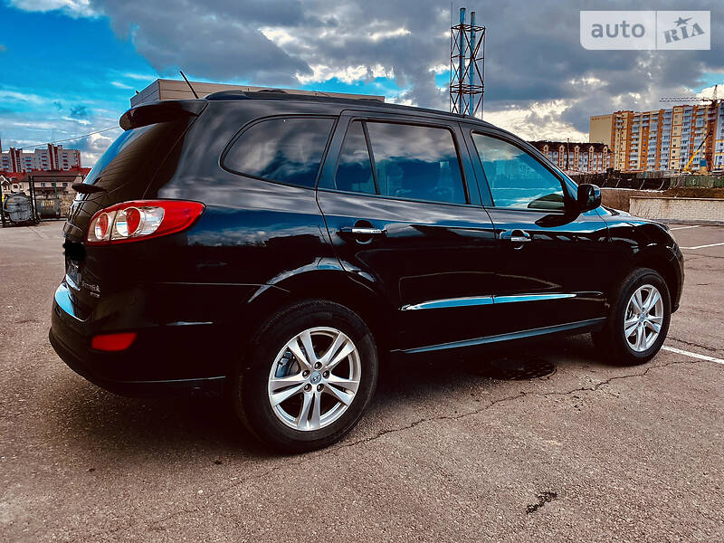 HYUNDAI SANTA FE 2011