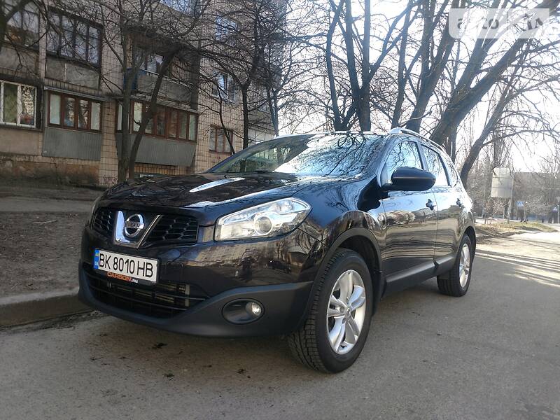 Головне фото звіту автомобіля NISSAN QASHQAI +2 2011